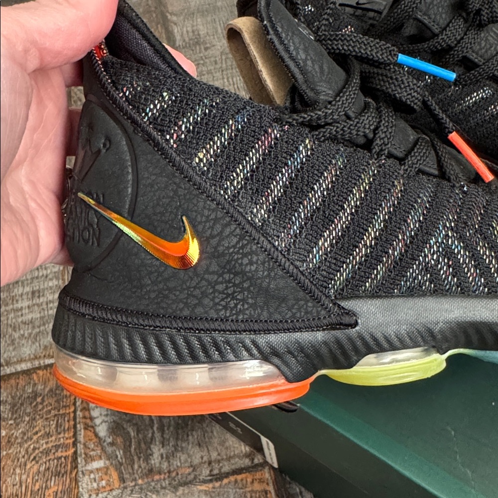 LeBron XVI (GS) I Promise sneakers size youth 7Y - Picture 15 of 16
